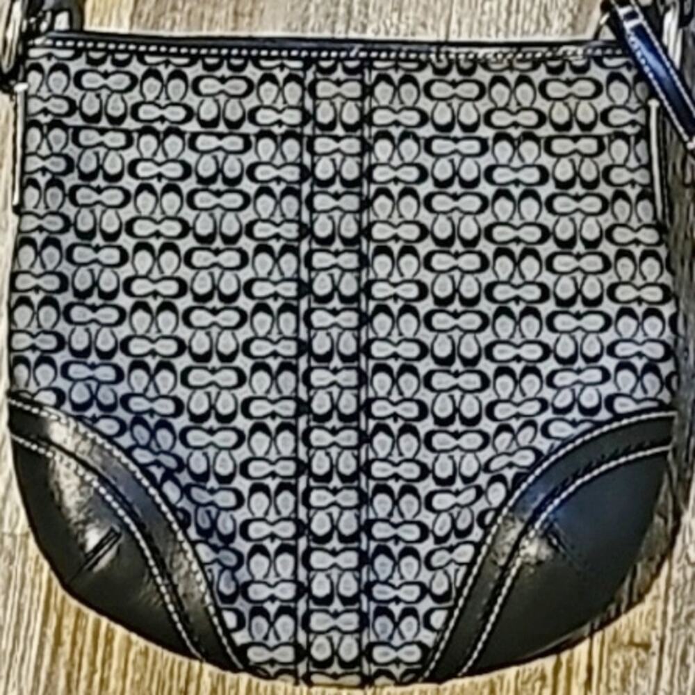 Coach Vintage Grey and Black Jacquard Signature Crossbody Bag Leather and Canvas - Picture 2 of 7
